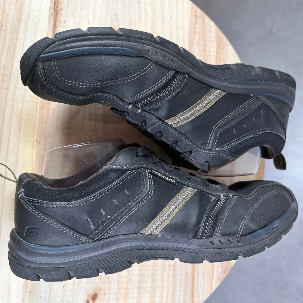 Skechers Handcrafted Sneakers Mens 9 Black Brown Good Leather Casual Rugged